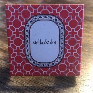 Stella & Dot